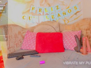 nylaroyale Porn Show