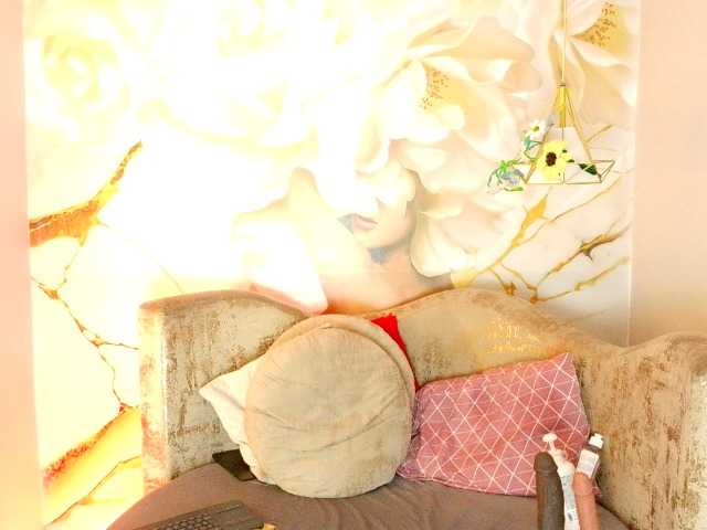 nylaroyale live cam on BongaCams