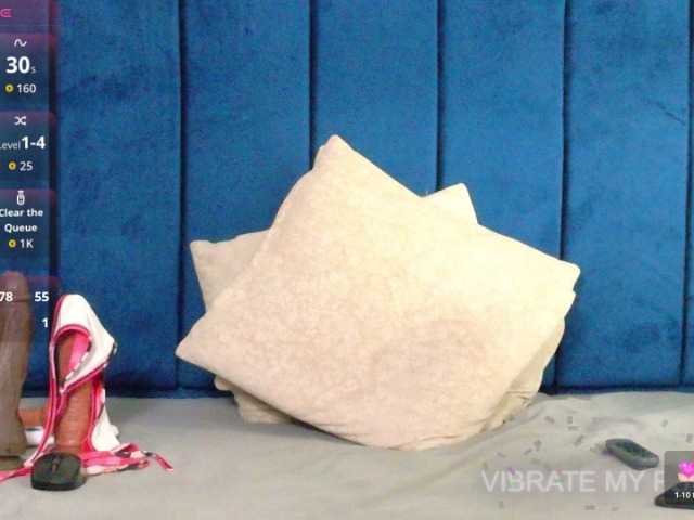 nylaroyale live cam on BongaCams