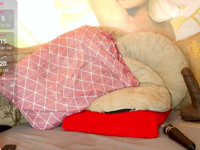 nylaroyale live cam on BongaCams