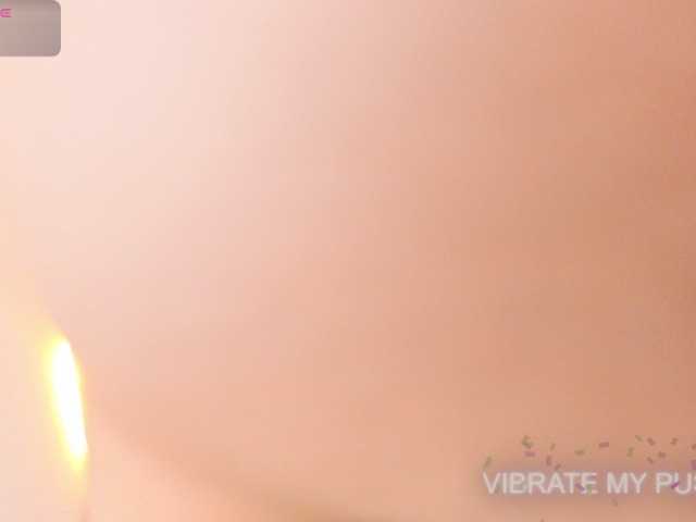 nylaroyale live cam on BongaCams