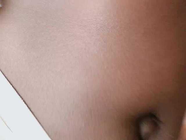 nylaroyale