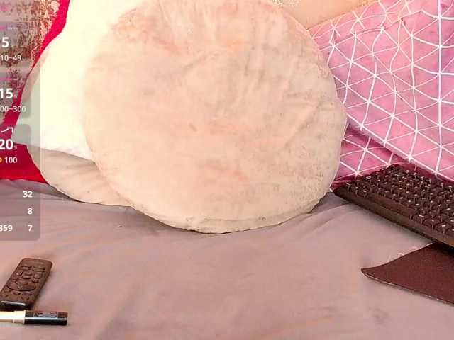 nylaroyale live cam on BongaCams