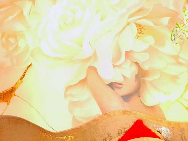 nylaroyale live cam on BongaCams