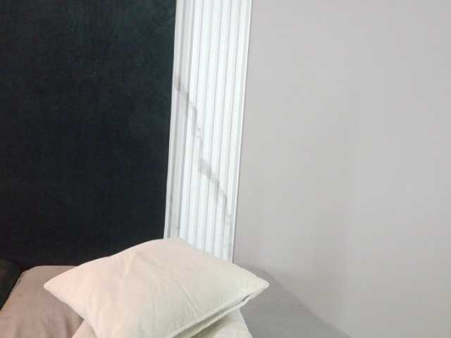 nylaroyale live webcam show