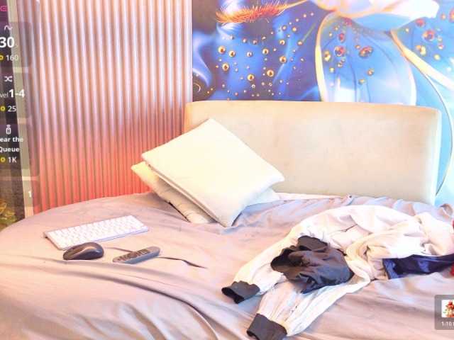 nylaroyale live cam on BongaCams