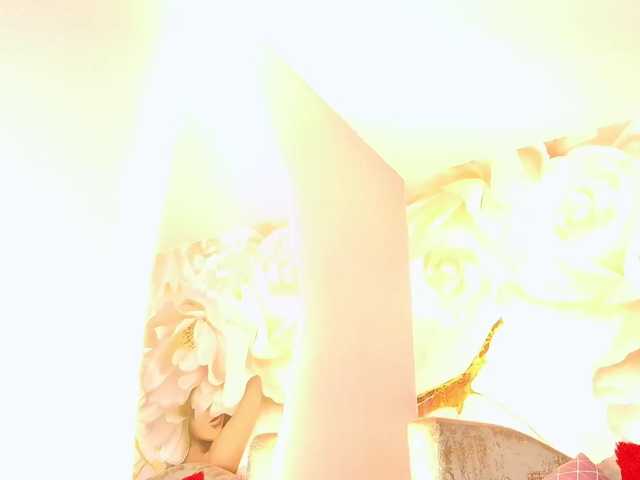 nylaroyale live cam on BongaCams