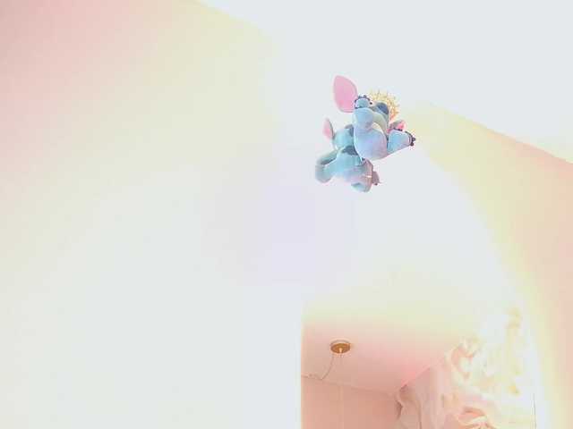nylaroyale live cam on BongaCams