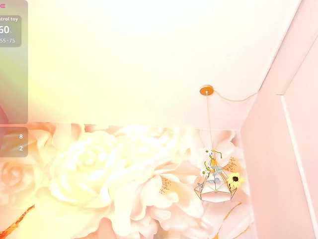 nylaroyale live cam on BongaCams