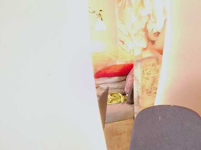 nylaroyale live cam on BongaCams