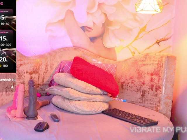 nylaroyale live cam on BongaCams