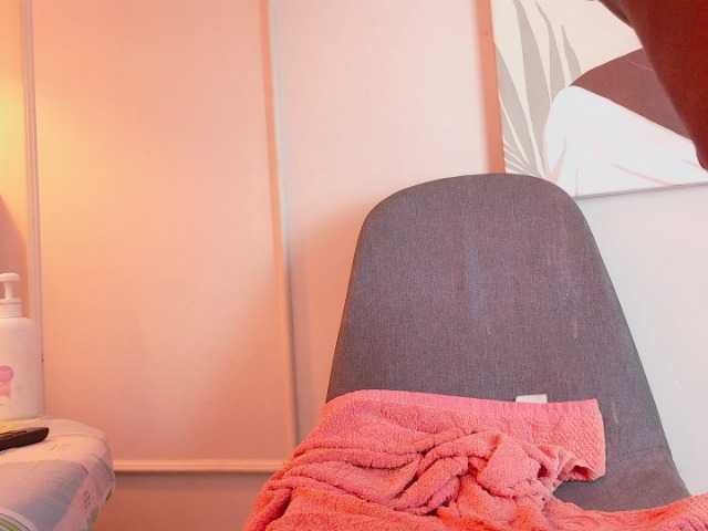 nylaroyale live cam on BongaCams