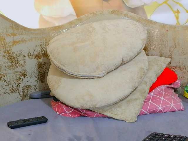 nylaroyale