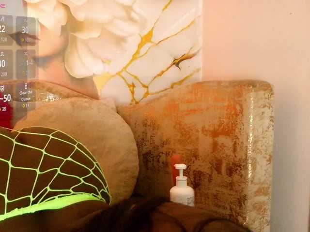 nylaroyale live cam on BongaCams