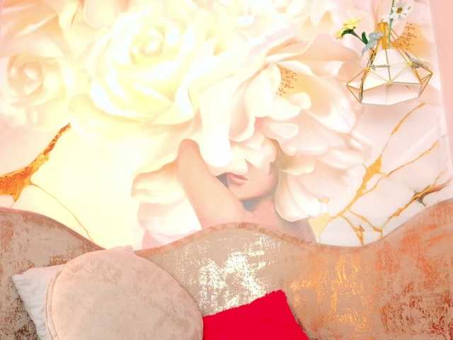 nylaroyale live cam on BongaCams