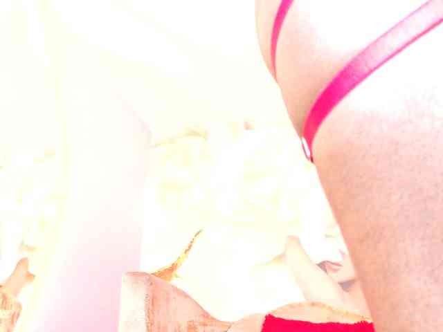 nylaroyale webcam