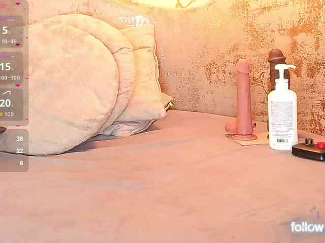 nylaroyale webcam
