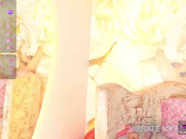 nylaroyale webcam