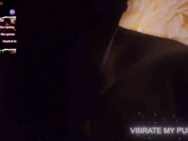 nylaroyale webcam