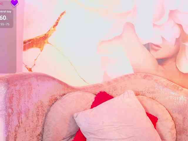 nylaroyale webcam