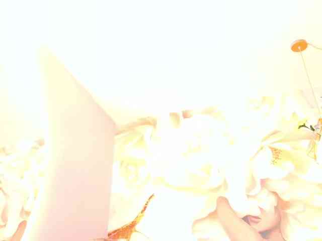 nylaroyale webcam