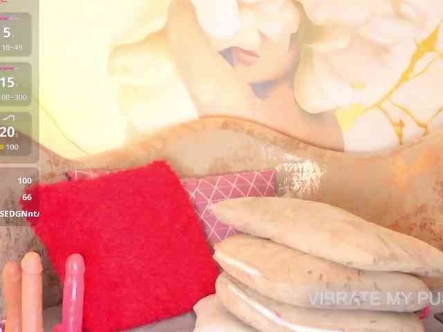 nylaroyale webcam