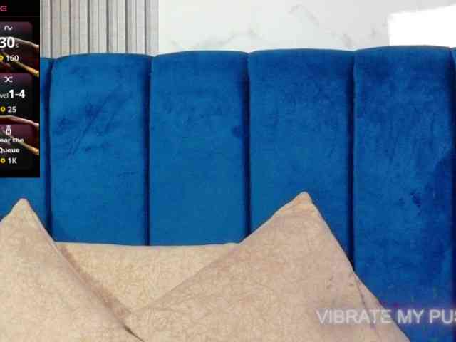 nylaroyale webcam