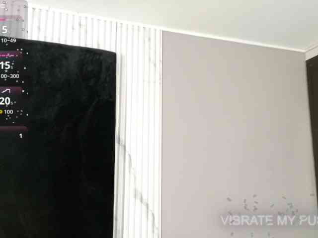 nylaroyale webcam