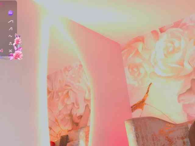 nylaroyale webcam