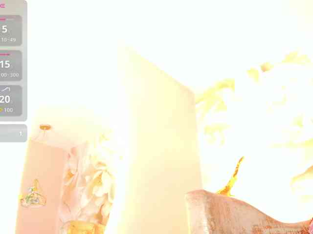nylaroyale webcam