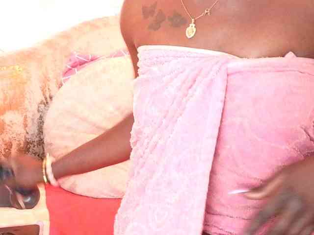 Model: nylaroyale