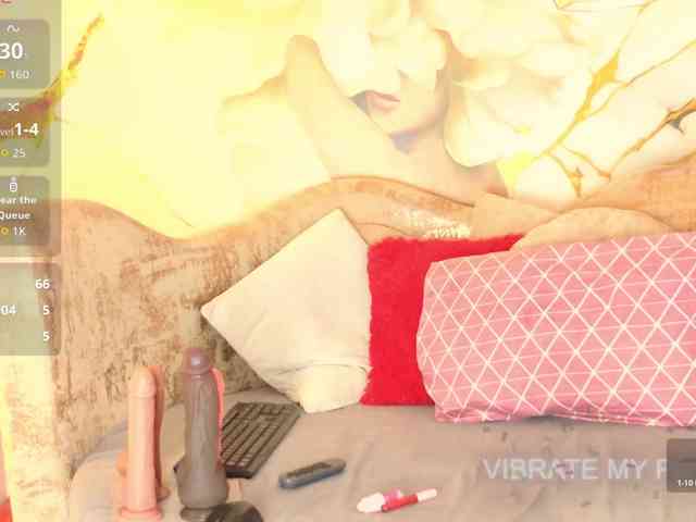 nylaroyale webcam