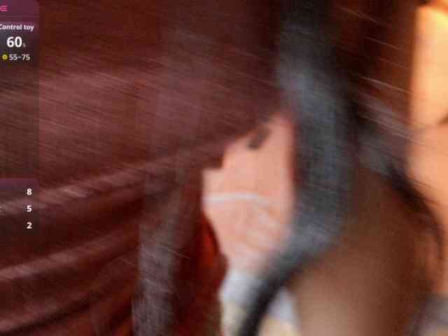 nylaroyale webcam