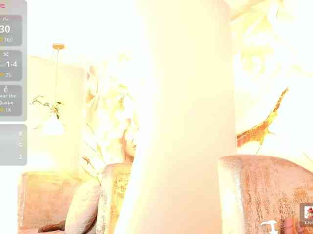 nylaroyale webcam