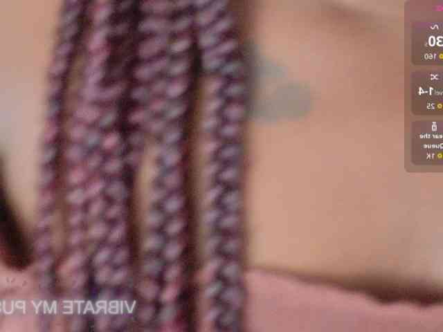 nylaroyale webcam
