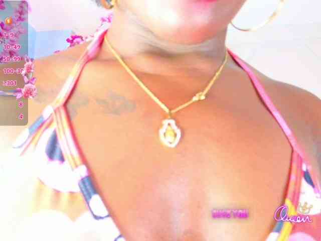 nylaroyale webcam