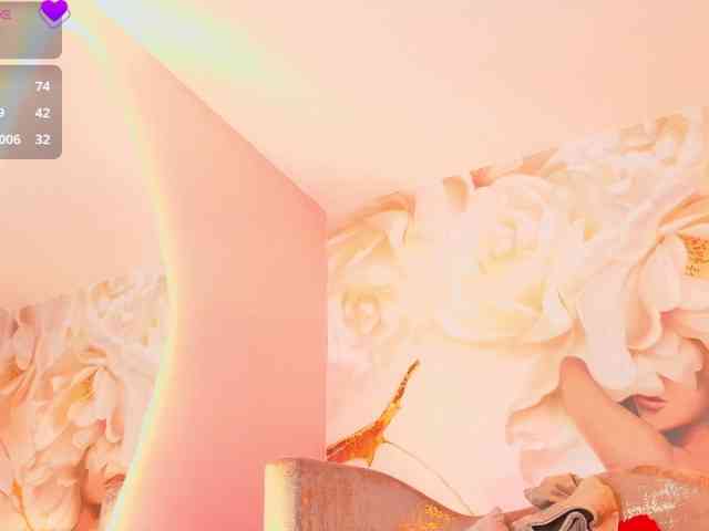 nylaroyale webcam