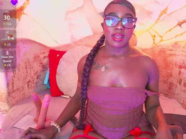 nylaroyale webcam