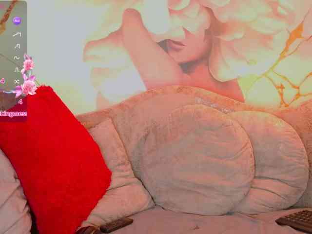 nylaroyale webcam