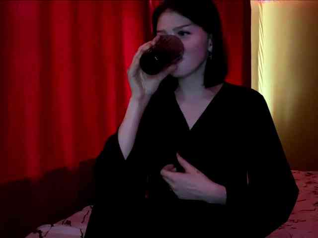 Naomii1 webcam