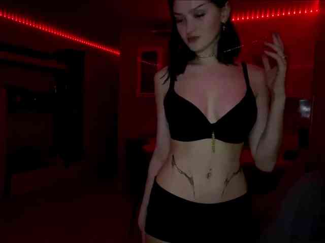 Naomii1 webcam