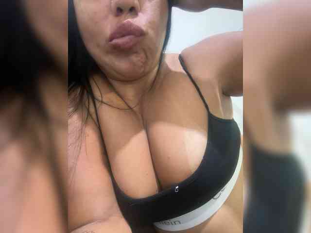 Morango921 webcam