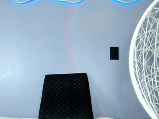 LaurenBellucci Porn Show