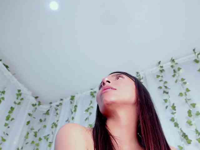 LaurenBellucci webcam
