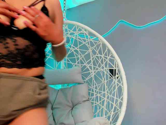 LaurenBellucci webcam