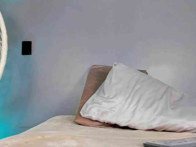 LaurenBellucci webcam