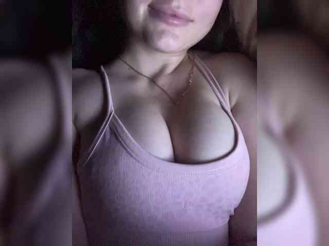 LadyCherry webcam