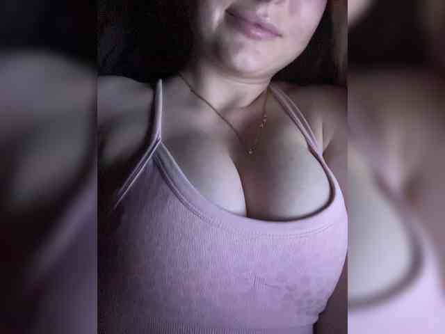 LadyCherry webcam