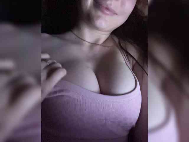 LadyCherry webcam