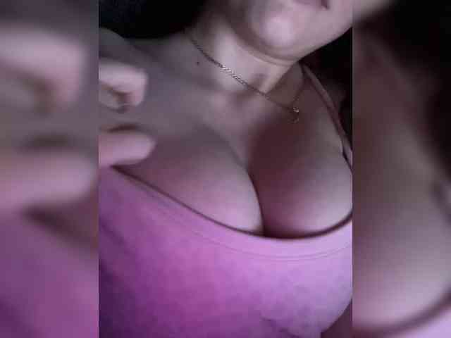 LadyCherry webcam